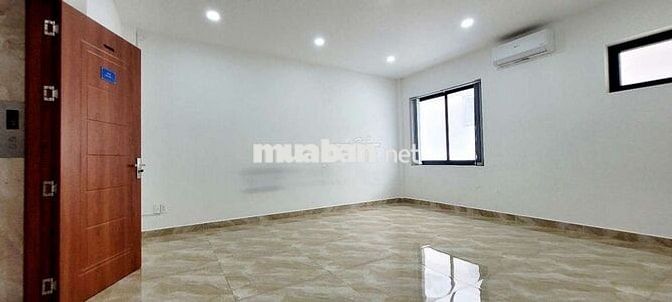 Văn phòng đẹp 25m2, giá siêu rẻ chỉ 5,2tr tại Vạn Phúc City,