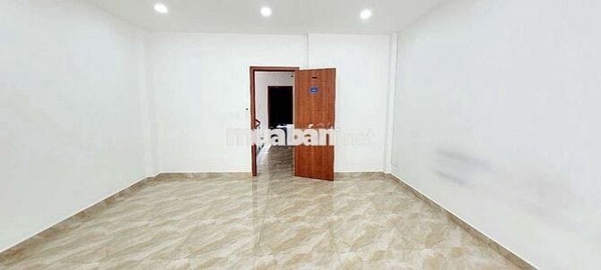 Văn phòng đẹp 25m2, giá siêu rẻ chỉ 5,2tr tại Vạn Phúc City,