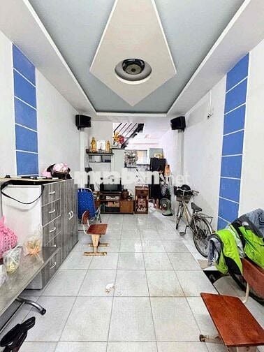 Cho thuê nhà 7tr5 đường 18D Gò xoài 3x8 .3tẩngb2pn 2tolet