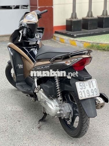 Xin cánh tay của ace sinh năm 1999 ạ