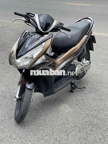 Xin cánh tay của ace sinh năm 1999 ạ