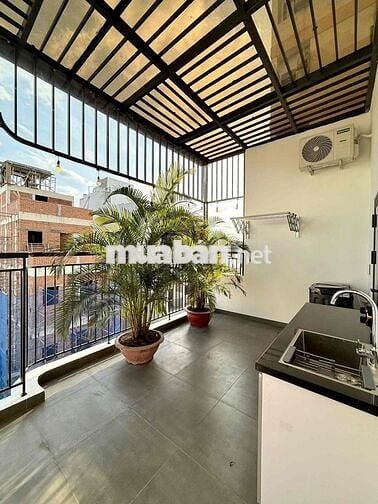 Căn hộ + 40m2 + 1 PN + Nguyễn Xuân Khoát