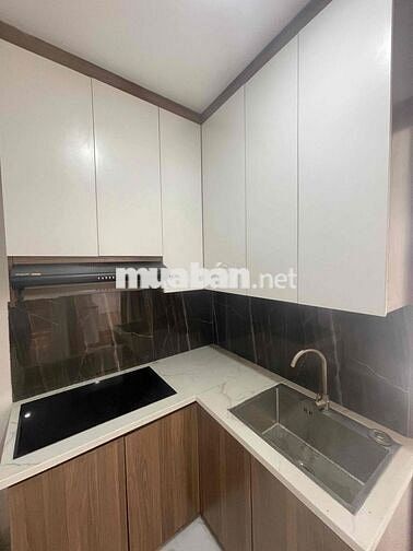 Bán CCMN Mới Thoáng Đẹp , Tầng Trung Căn Góc - Chính Kinh, Nguyễn Trai
