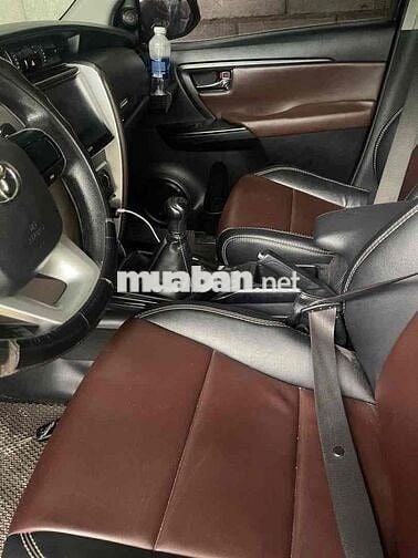 Toyota Fortuner 2017 2.4G 4x2 - 180000 km