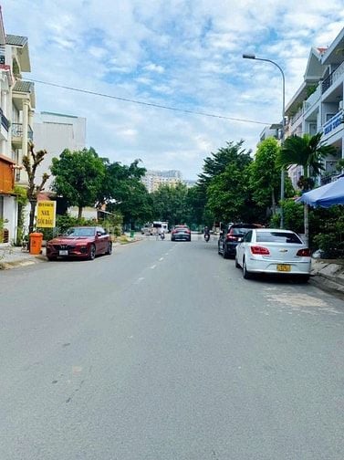 Bán nhà mặt tiền Bùi Tá Hán phường An Phú Quận 2 giá 18,5 tỷ