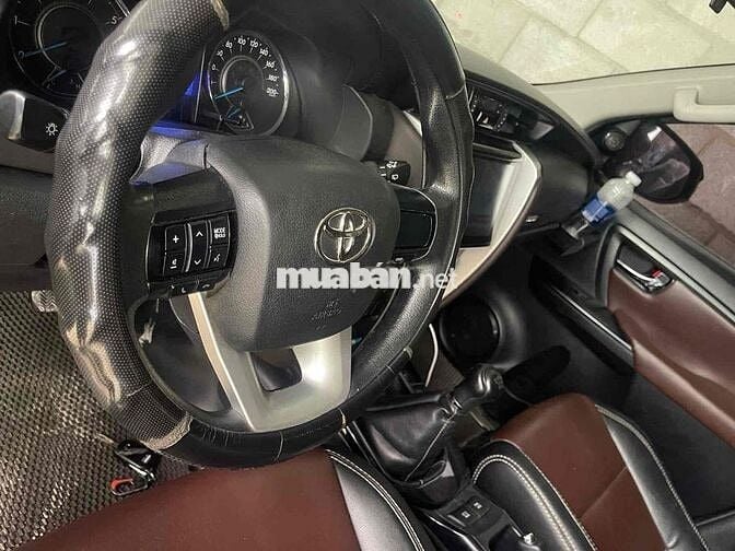 Toyota Fortuner 2017 2.4G 4x2 - 180000 km
