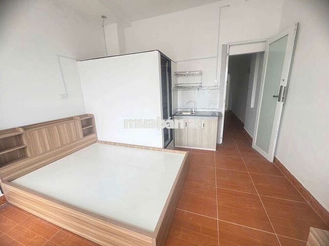 PHÒNG BAN CÔNG GIÁ RẺ MỚI XÂY SẴN NỘI THẤT NGAY GẦN ĐẦM SEN, ĐH VHU