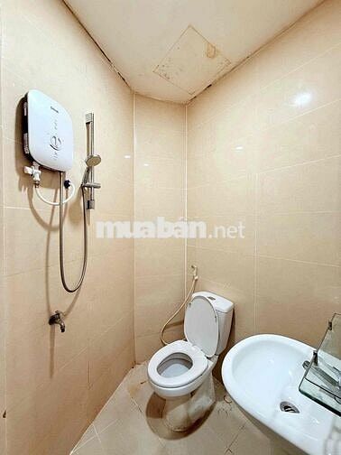 Bán Căn Hộ Dịch Vụ Đường Điện Biên Phủ Cách Q1 5Phút .