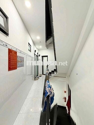 Bán Căn Hộ Dịch Vụ Đường Điện Biên Phủ Cách Q1 5Phút .