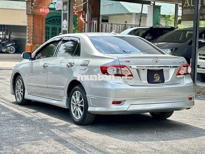 Toyota Corolla Altis 2013 2.0