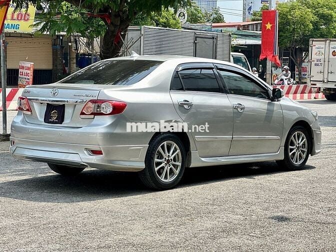 Toyota Corolla Altis 2013 2.0