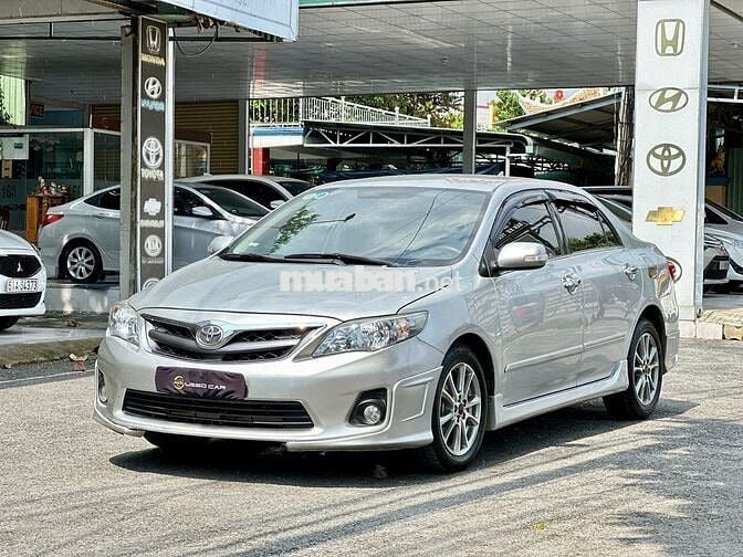 Toyota Corolla Altis 2013 2.0