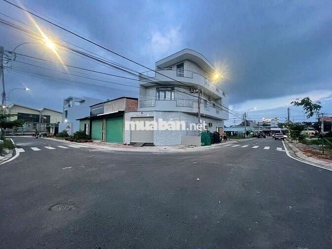 Bán đất cho mẹ đi lấy chồng,mặt tiền đường Cầu Chợ Đệm,tt Tân Túc 100m