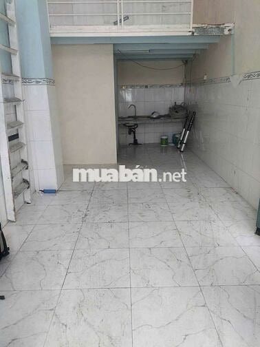 Cho thuê nhà nguyên căn hẻm 1 sẹt bàn giao nhà mới có 1 máy lạnh