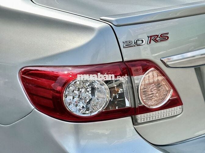 Toyota Corolla Altis 2013 2.0