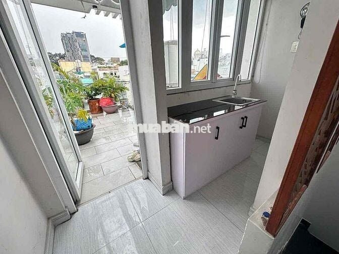 Phòng cho thuê Q1 Trần Khánh Dư bancol gần Phố Đi Bộ - ĐH Ngân Hàng
