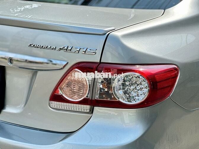 Toyota Corolla Altis 2013 2.0