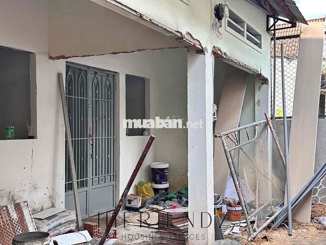 Trệt - Duplex gác cao cầu than hộp - đi bộ qua aeon tân phú