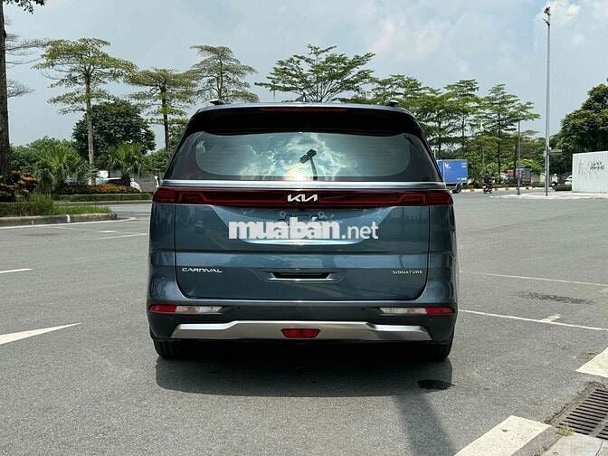 Kia Carnival 2023 Signature 2.2D - 48000 km