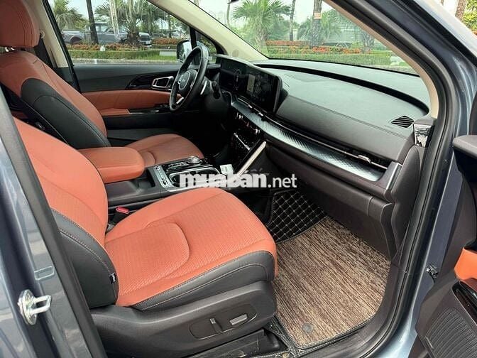Kia Carnival 2023 Signature 2.2D - 48000 km
