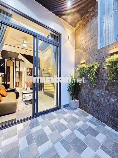 Nhà 2 tầng mới 2 mặt kiệt thoáng mát