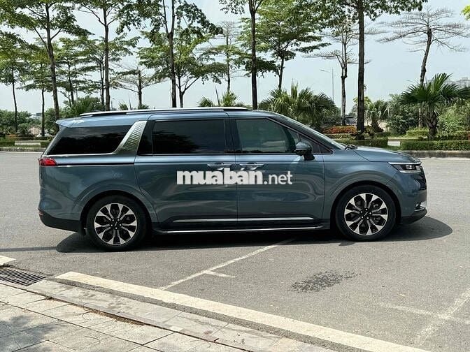 Kia Carnival 2023 Signature 2.2D - 48000 km