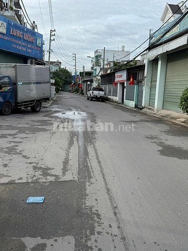 Chính chủ bán nhà shr 4*14m ,nhà có hẻm mặt sau thông thoáng