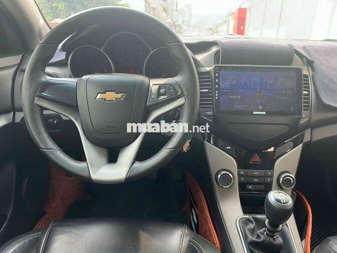 Chevrolet Cruze số sàn 2017 – Xe gia đình chuẩn