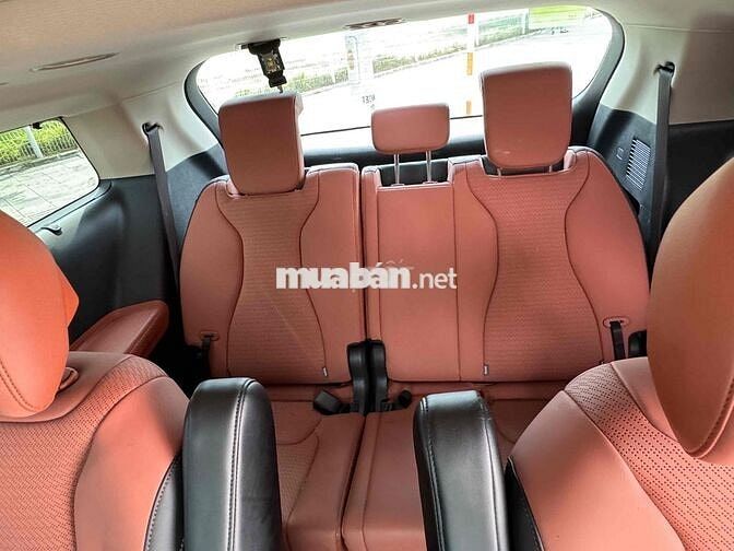 Kia Carnival 2023 Signature 2.2D - 48000 km