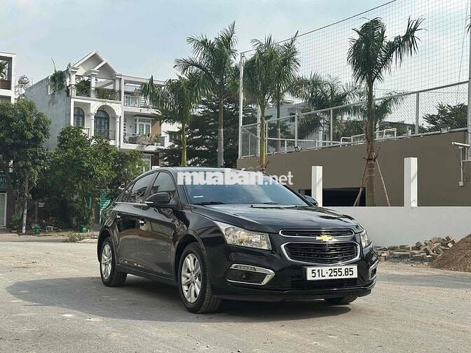 Chevrolet Cruze số sàn 2017 – Xe gia đình chuẩn