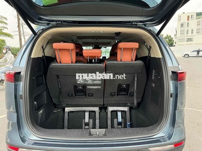 Kia Carnival 2023 Signature 2.2D - 48000 km