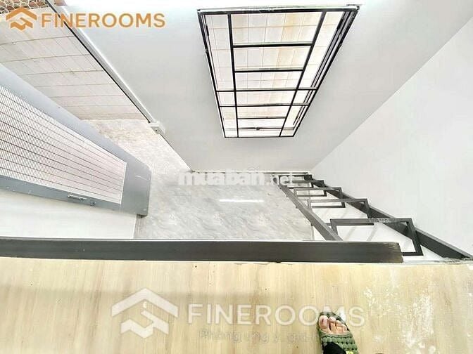 ĐI BỘ QUA IUH CHỈ 200M HƠN PHÒNG CÓ GÁC CỬA SỔ KỆ BẾP BỒN RỬA WC RIÊNG