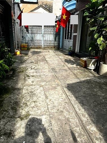 Bán nhà gấp đường Lê Liễu, dt 4mx10m, đúc 3.5 tấm,giá 5.95 tỷ (tl nhẹ)