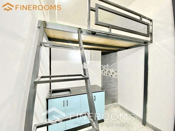 ĐI BỘ QUA IUH CHỈ 200M HƠN PHÒNG CÓ GÁC CỬA SỔ KỆ BẾP BỒN RỬA WC RIÊNG