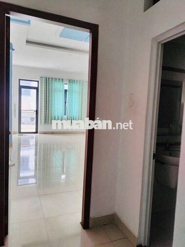 Nhà đẹp H8m thông 38/9 Đô Đốc Long (4x17m) 3 Tấm 4PN 3WC và sân thượng