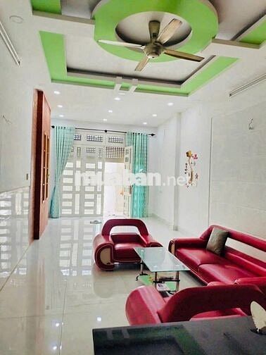 Nhà đẹp H8m thông 38/9 Đô Đốc Long (4x17m) 3 Tấm 4PN 3WC và sân thượng