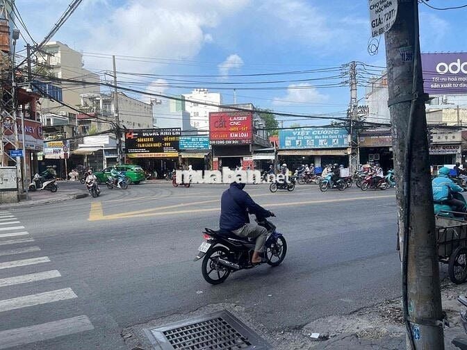 Cho thuê Nhà mặt tiền ngay ngã ba Trường Chinh Âu Cơ