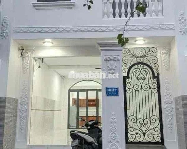 nhà bán hẻm 38/32C gò dầu dT 6x18 đúc 4 tấm đang kinh doanh chdv