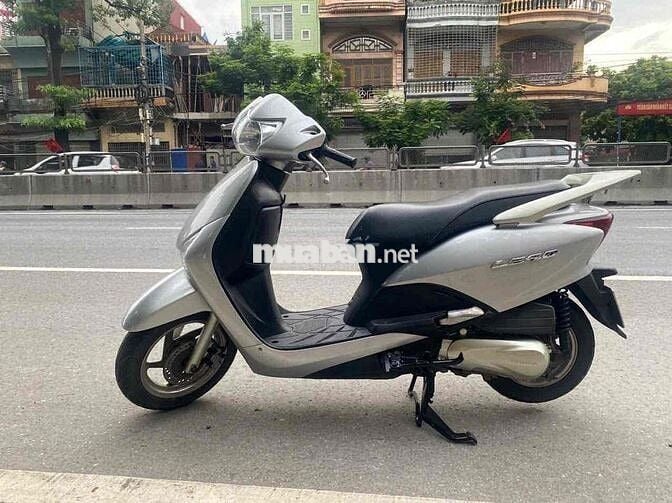 Honda lead êm đẹp như hình
