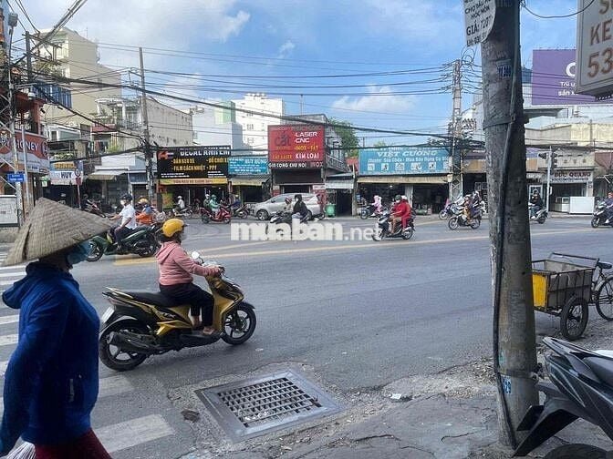 Cho thuê Nhà mặt tiền ngay ngã ba Trường Chinh Âu Cơ