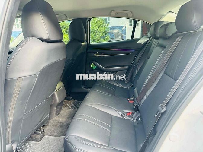 Mazda 3 2023 1.5L Deluxe
