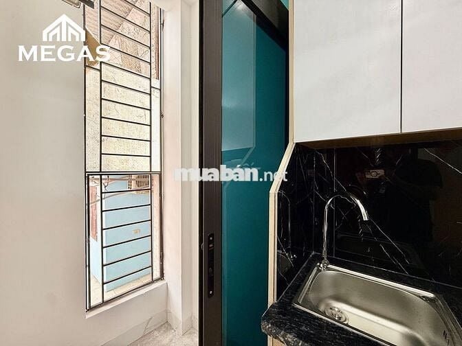 CHO THUÊ PHÒNG GIƯỜNG XÉP CÓ CỬA SỐ NGAY QUAN HOA - CẦU GIẤY