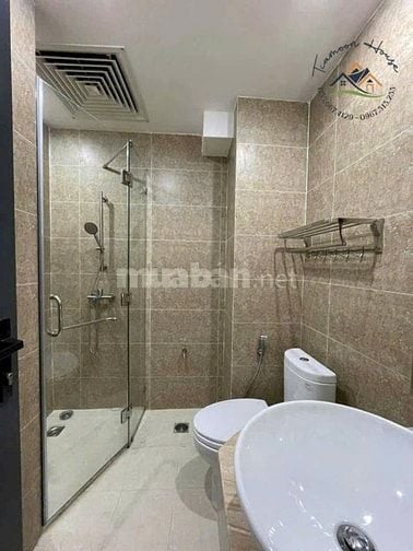 CHDV hẻm 6M Nguyễn Xí, 5 Tầng, 11P, HĐ thuê 48tr/th Giá 13.9 tỷ TL