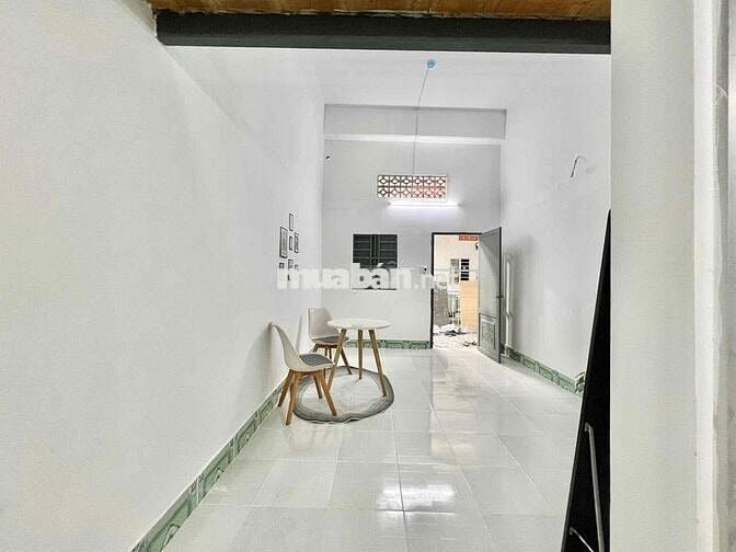 CHO THUÊ PHÒNG CÓ GÁC RỘNG NGAY KHU SÂN BAY