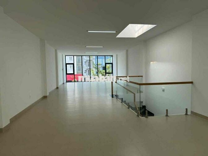 CHO THUÊ NHÀ MẶT TIỀN 34C Cộng Hòa, Phường 4, Quận Tân Bình, SÀN TRỐNG