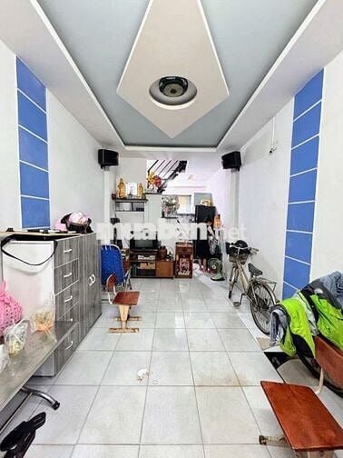Nhà 2 lầu đúc ,2 phòng ngủ,đường 18 D ,Q.Bình Tân