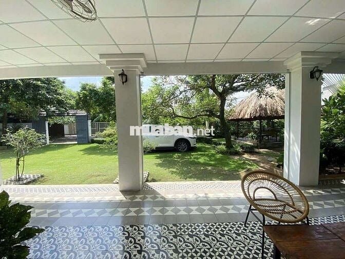 BIỆT THỰ 1500M2 SÂN VƯỜN RỘNG MÁT MẺ, SẴN HỒ BƠI NGAY TAM BÌNH THỦ ĐỨC
