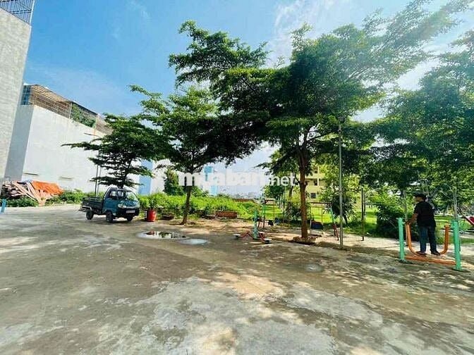 Bán Đất Ngay Công Viên. p An Hội Tây. đường Thống Nhất