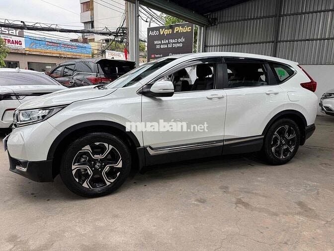 Honda CR V 2018 G - 30000 km Chủ Xe đi kĩ
