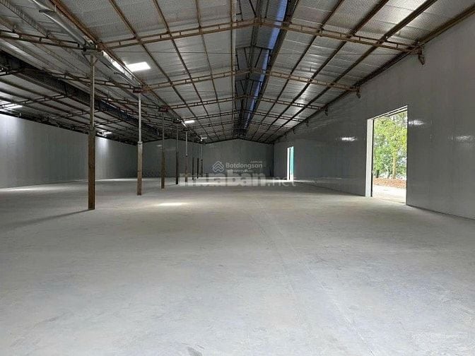 CHO THUÊ KHO, NHÀ XƯỞNG 810M2, SẴN ĐIỆN NƯỚC, PCCC, TRONG KCN HOÀ CẦM